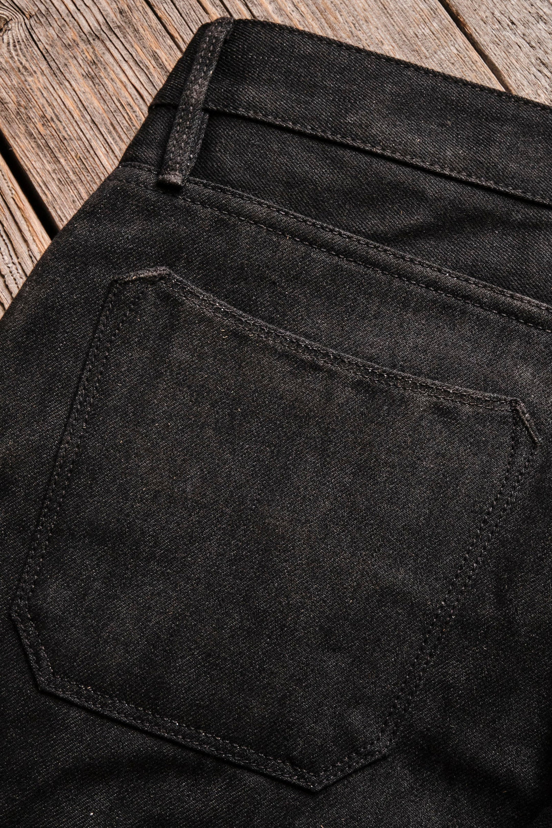 Freenote Cloth Portola Classic Taper Raw 14.25oz - Black Grey