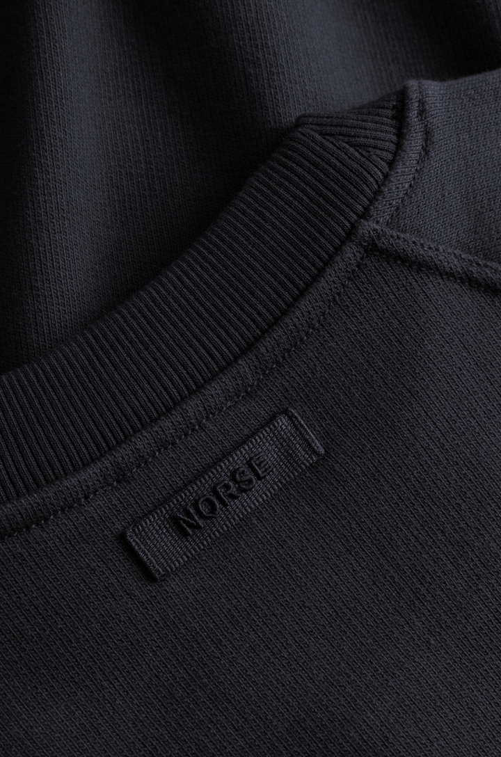 Norse Projects Tyr Relaxed Organic Loopback Raglan Crew - Dark Navy