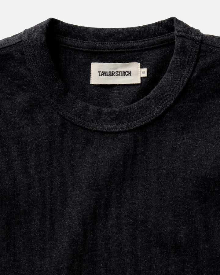 Taylor Stitch - The Organic Cotton Shop Tee in Coal Twist